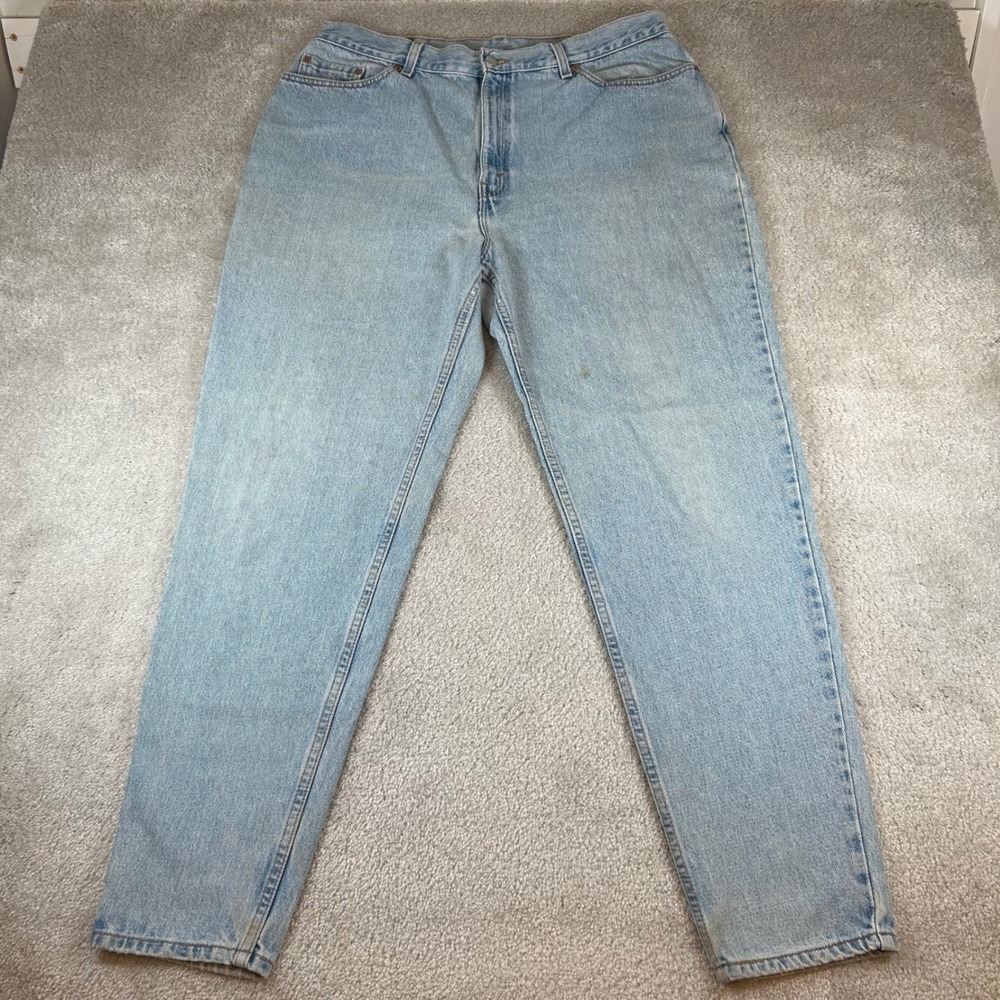 Vintage 90s Levis 550 Relaxed Fit Tapered Leg Jeans Mens 36x32 Light Wash Denim